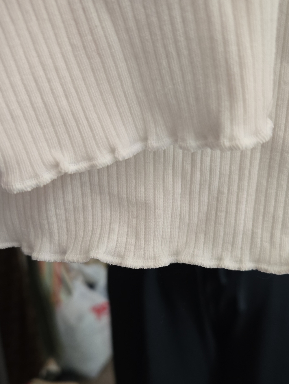 Cropped Ruffled Edge Long Sleeve Tee - Picture 3 of 3